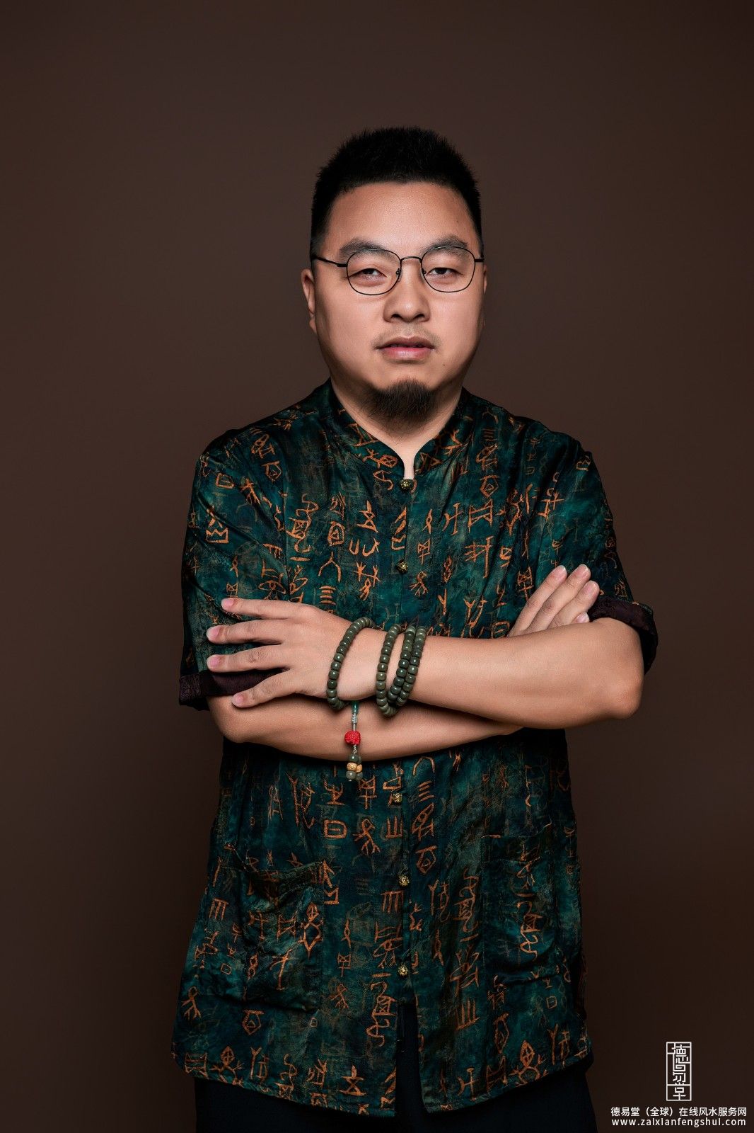 1779760902840458.jpg 形象照3.jpg